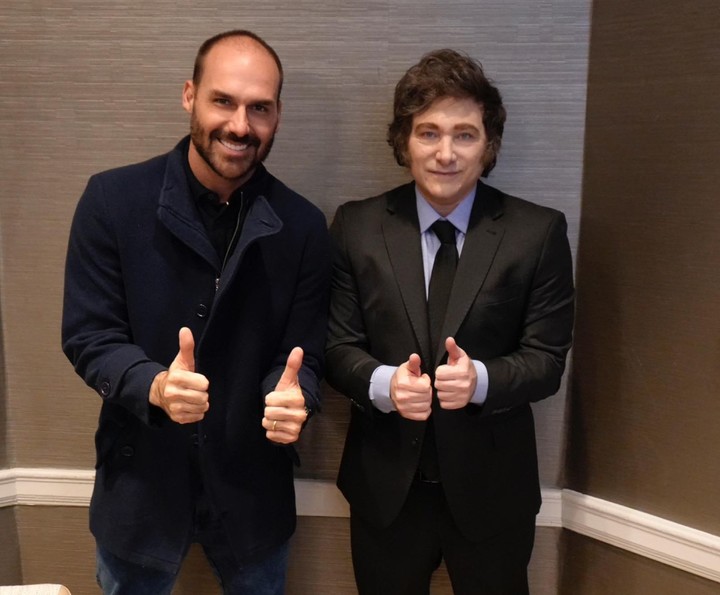 El Presidente Javier Milei se reunió con Eduardo Bolsonaro, en el marco de su gira por EE.UU.