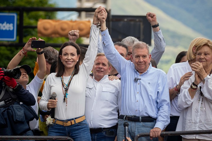 María Corina Machado y Edmundo González Urrutia en un acto de campaña en 2024. Foto EFE