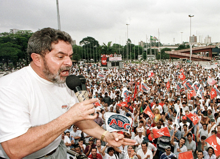 Lula da Silva en 1987 en un acto en San Bernardo do Campo. Foto Reuters