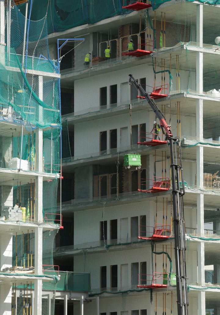 Un obra en construcción en Barcelona. Foto: Bloomberg 